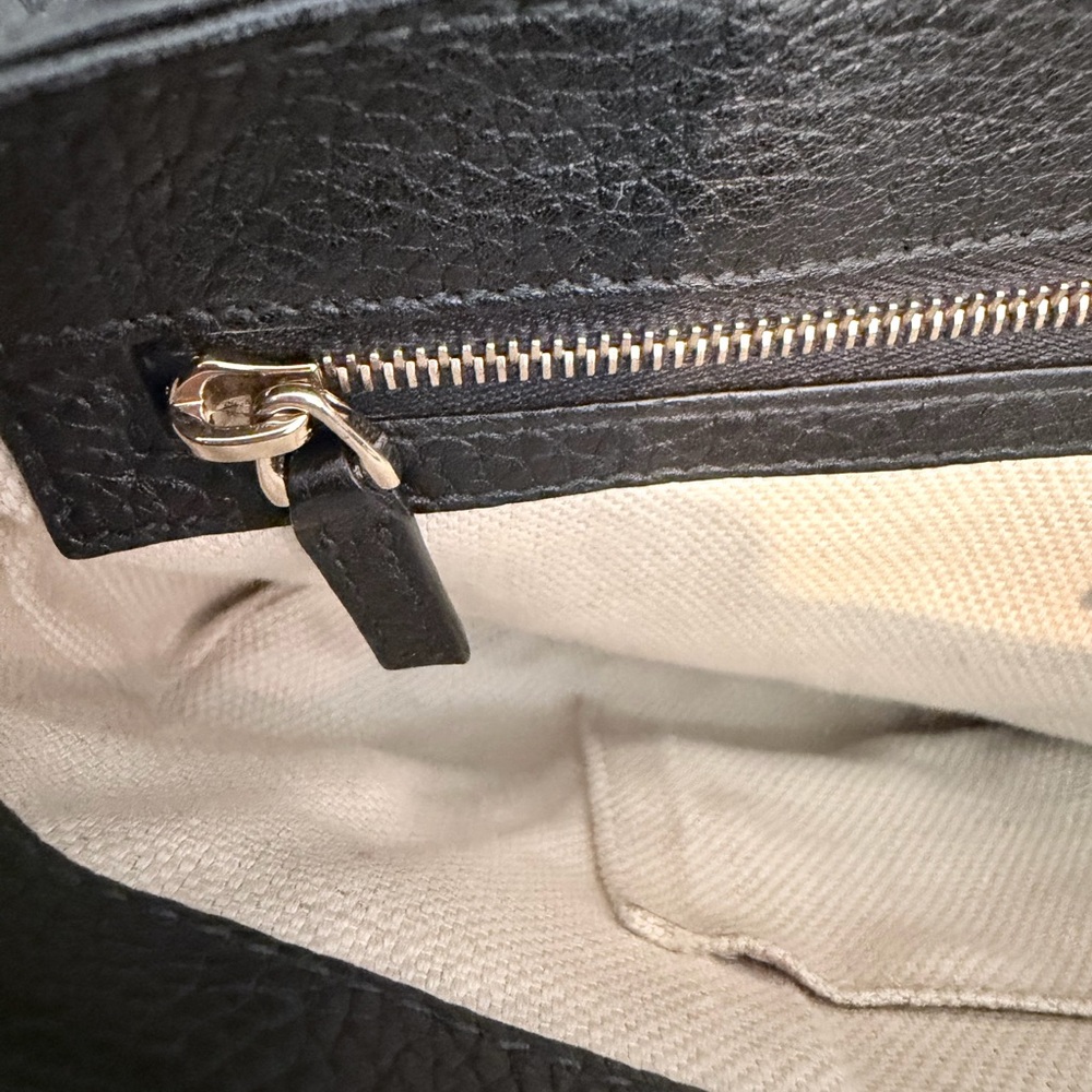 Gucci Soho Crossbody with Chain Strap - Picture 11 of 16